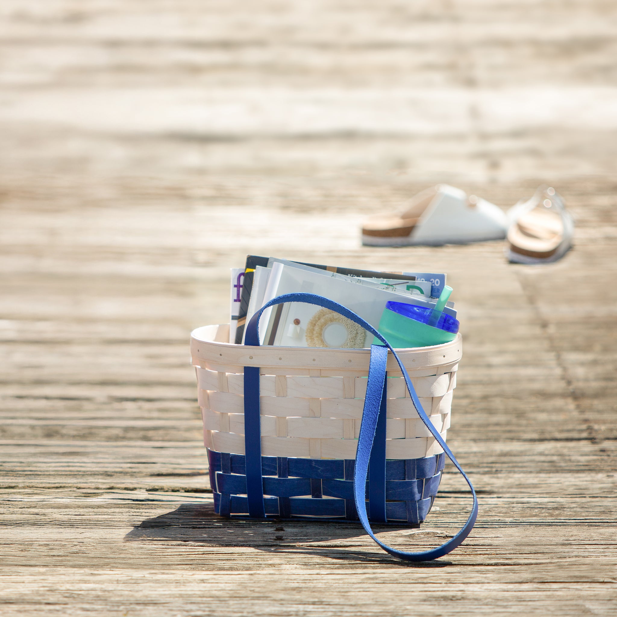 Medium Boardwalk Basket - Blue and White - Image 2